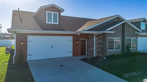 3226 Mallard Cir, Paducah, KY 42001