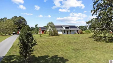 Exterior - 2939 Thurmond Rd, Murray, KY 42071 photo 1 of 4