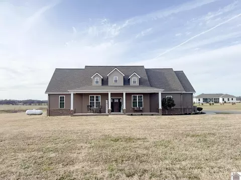 1490 Falcons Ridge Blvd, Paducah, KY 42001