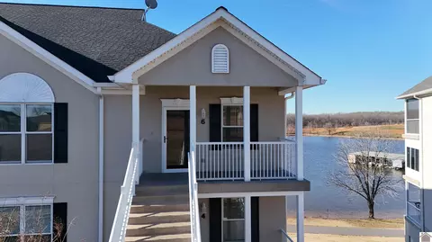 560 Moon Bay Dr UNIT 6, Kuttawa, KY 42055