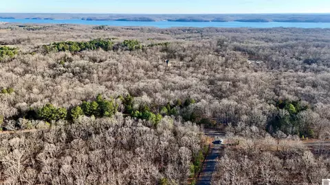 000 Hills Hollow Rd, Murray, KY 42071