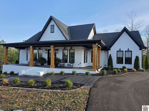 76 Muirfield Way, Benton, KY 42025
