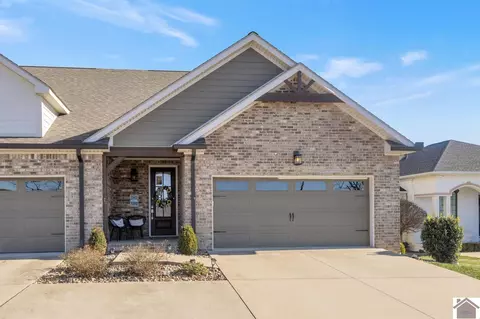 273 Moon Bay U7, Kuttawa, KY 42055
