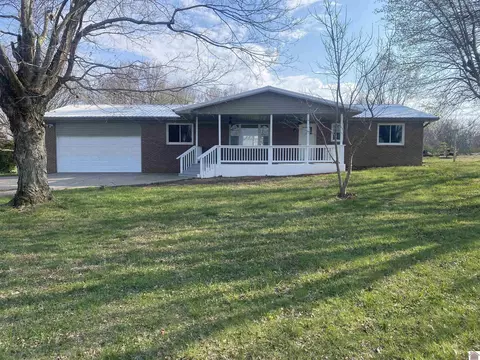 2135 Old Canton Pike, Cadiz, KY 42211