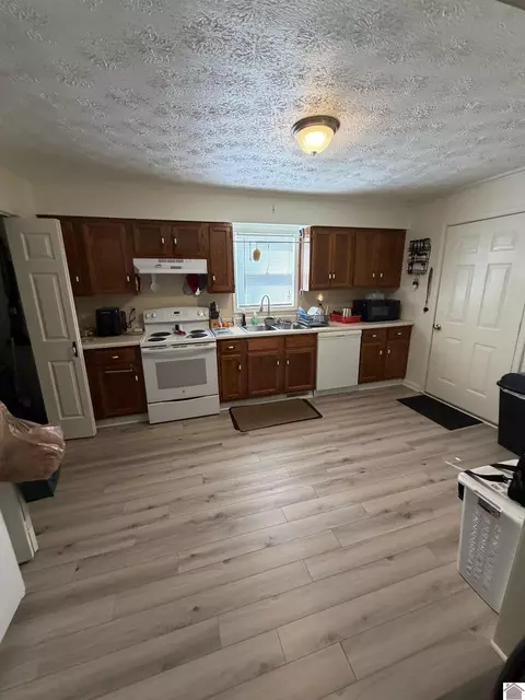 2815 Oaks Rd, Paducah, KY 42003 photo 4