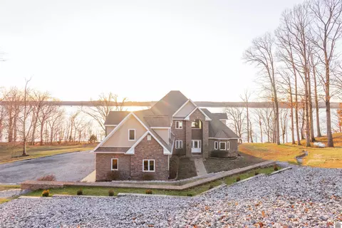 91 Channel Ridge Rd, Cadiz, KY 42211
