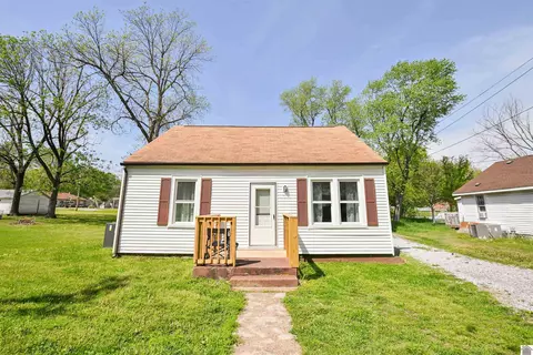 402 W Highland Dr, Fulton, KY 42041