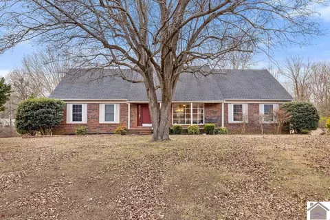 104 Hickory Hill Dr, Benton, KY 42025