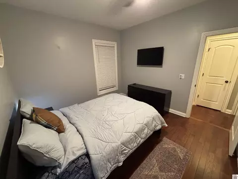 Bedroom - 2255 Hal Dr, Murray, KY 42071 photo 2 of 5