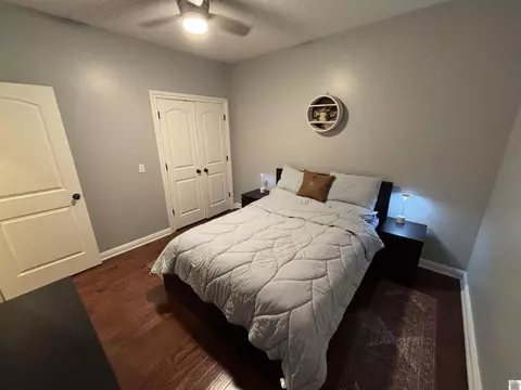 Bedroom - 2255 Hal Dr, Murray, KY 42071 photo 1 of 5