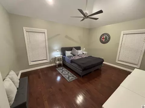 Bedroom - 2255 Hal Dr, Murray, KY 42071 photo 3 of 5