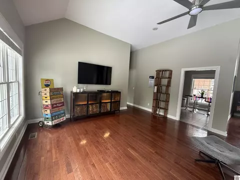 Living - 2255 Hal Dr, Murray, KY 42071 photo 4 of 5