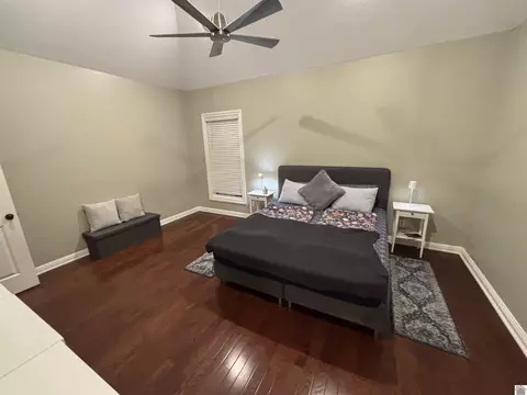Bedroom - 2255 Hal Dr, Murray, KY 42071 photo 5 of 5