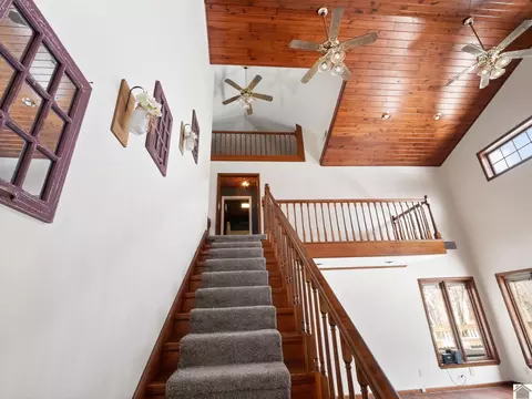 Entry Way - 128 Geurin Rd, Murray, KY 42071 photo 3 of 7