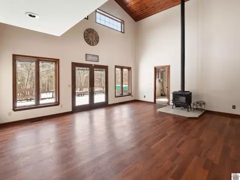 Living - 128 Geurin Rd, Murray, KY 42071 photo 1 of 2