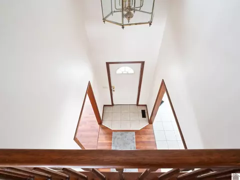 Entry Way - 128 Geurin Rd, Murray, KY 42071 photo 7 of 7