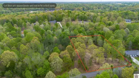 000 Woodridge Dr #LOT 6 WOODRIDGE SUBDIVISION, Benton, KY 42025