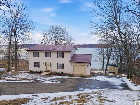 164 Red Water Dr, New Concord, KY 42076