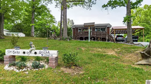155 Hill Rd, Grand Rivers, KY 42045