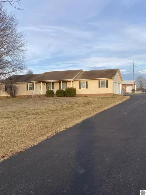 1250 Carter Rd, Mayfield, KY 42066