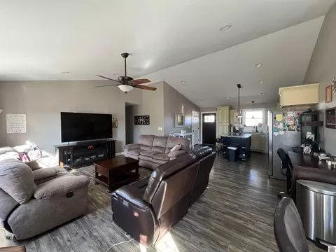 Living - 4697 State Route 384, Mayfield, KY 42066 photo 2 of 2