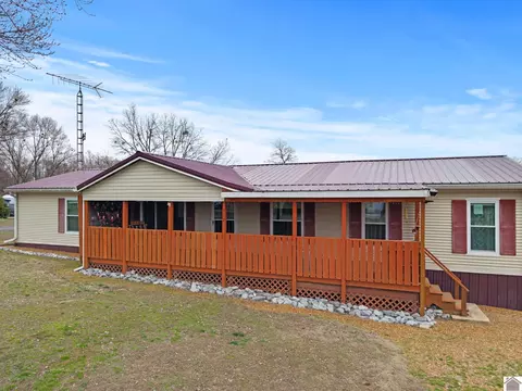 112 Farmers Ln, Cadiz, KY 42211