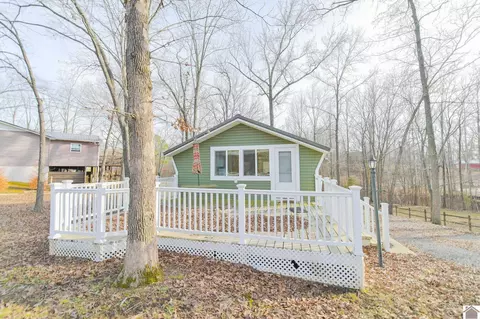 333 Serenity Shores Rd, Benton, KY 42025