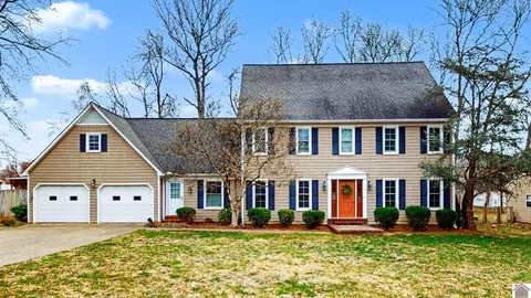 1551 Oxford Dr, Murray, KY 42071
