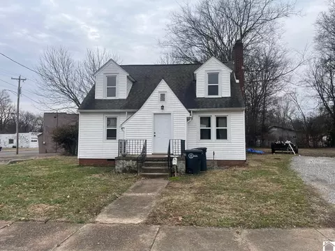612 Elizabeth St, Paducah, KY 42003
