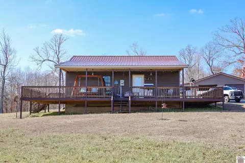 2431 N Wadesboro Rd, Benton, KY 42025