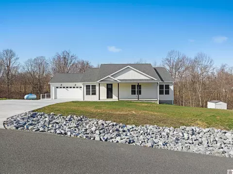 209 Corinne Dr, Eddyville, KY 42038