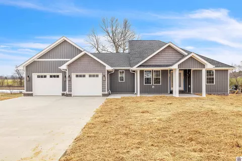 120 Timber Rdg, Mayfield, KY 42066