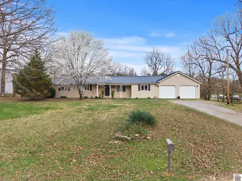 51 Hook Ln, Benton, KY 42025
