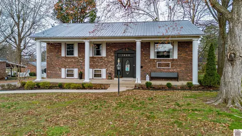 1223 Sunnyside Dr, Mayfield, KY 42066