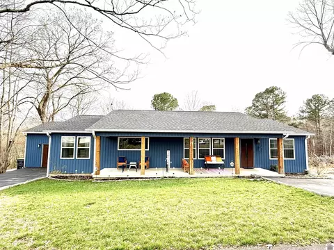 213 W 16th St, Benton, KY 42025