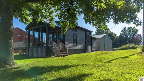 324 Terrace Ln, Cadiz, KY 42211