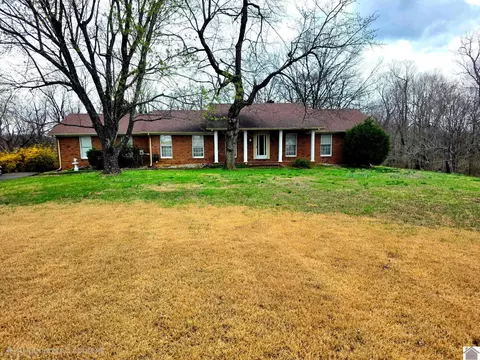 2540 Mt Zoar Rd, Hopkinsville, KY 42240