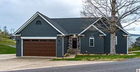 368 Sherwood Dr, Gilbertsville, KY 42044