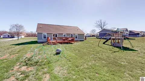 Exterior - 327 John Purdom, Almo, KY 42020 photo 5 of 8
