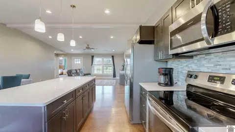 Kitchen - 327 John Purdom, Almo, KY 42020 photo 3 of 4