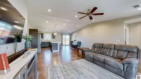 Living - 327 John Purdom, Almo, KY 42020 photo 2 of 2