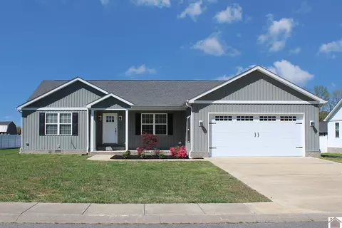 2208 Traci Dr, Murray, KY 42071