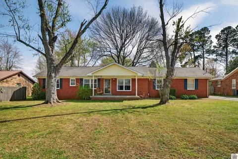 126 Grogan Cir, Paducah, KY 42003