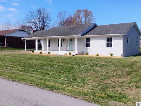 1522 Kirkwood Dr, Murray, KY 42071