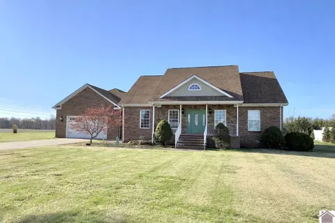 270 Mckenna Dr, Kevil, KY 42053