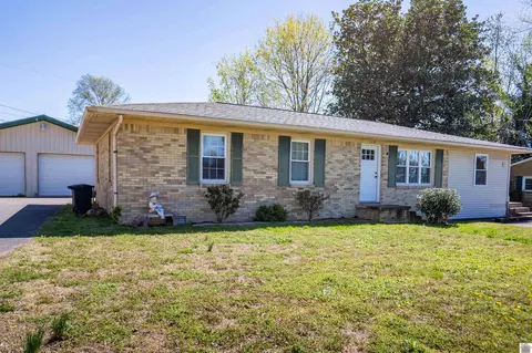 114 Willow St, Fredonia, KY 42411
