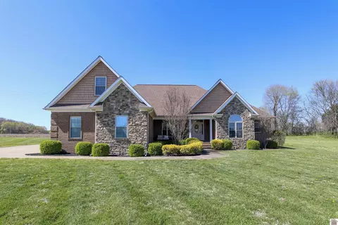 400 Cimarron Way, Paducah, KY 42001