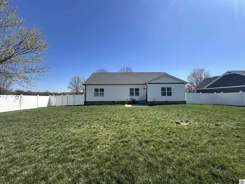 Exterior - 1404 Doran Rd S, Murray, KY 42071 photo 6 of 6
