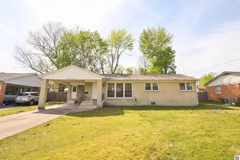 1103 S 12th St, Mayfield, KY 42066
