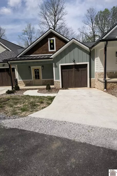 1152 Eagle Rest Dr, Grand Rivers, KY 42045